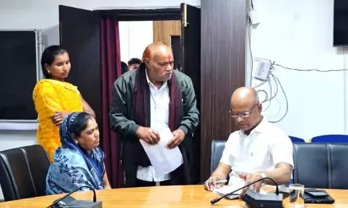 अपर कलेक्टर रवि साहू ने जन चौपाल में सुनी लोगों की मांग और समस्याएं