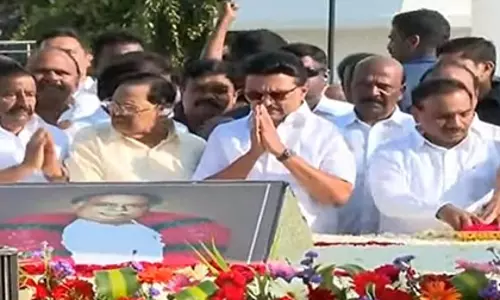 CM स्टालिन ने डीएमके को अन्नादुरई को श्रद्धांजलि दी