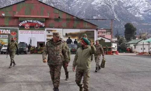 GOC व्हाइट नाइट कॉर्प्स ने किश्तवाड़ में सुरक्षा तैयारियों का जायजा लिया GOC व्हाइट नाइट कॉर्प्स ने किश्तवाड़ में सुरक्षा तैयारियों का जायजा लिया