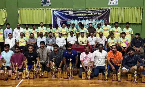 Badminton : तुमकुर की जोड़ी ने पहला स्थान हासिल किया Badminton : तुमकुर की जोड़ी ने पहला स्थान हासिल किया