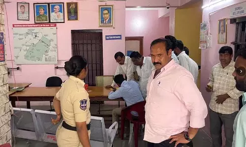 Kidnapped किए गए प्रसाद को सुरक्षित सौंपा जाए: पूर्व विधायक बोल्लम