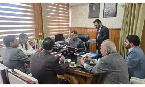 विधायकों ने अहम विकास मुद्दों पर चर्चा करने के लिए Javed Rana से मुलाकात की विधायकों ने अहम विकास मुद्दों पर चर्चा करने के लिए Javed Rana से मुलाकात की