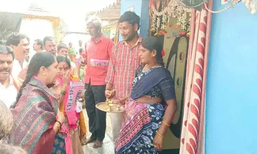 विधायक सुनिता लक्ष्मा रेड्डी ने नरसपुर नगर पालिका में BRS उम्मीदवारों के लिए प्रचार किया