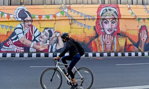 MCT ने बिना बीमा वाहन दुर्घटना में मृत साइकिल चालक के परिवार को मुआवजे के लिए केंद्र से हस्तक्षेप मांगा