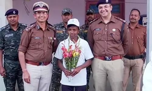 Jharkhand माओवादी ‘प्रभु’ ने राउरकेला पुलिस के सामने सरेंडर किया