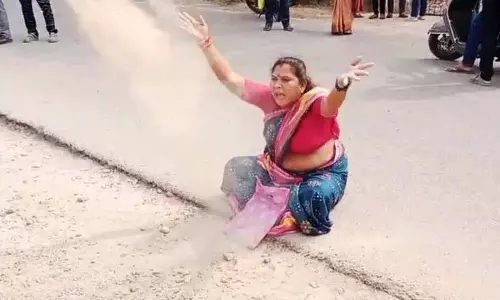 Telangana नगर पालिका चुनावों से पहले कांग्रेस में टिकट को लेकर घमासान मचा हुआ है Telangana नगर पालिका चुनावों से पहले कांग्रेस में टिकट को लेकर घमासान मचा हुआ है