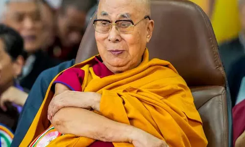 Dalai Lama ने 90 साल की उम्र में स्पोकन-वर्ड एल्बम के लिए ग्रैमी जीता Dalai Lama ने 90 साल की उम्र में स्पोकन-वर्ड एल्बम के लिए ग्रैमी जीता