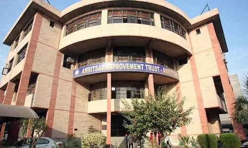 Amritsar इंप्रूवमेंट ट्रस्ट ने रंजीत एवेन्यू, सी-ब्लॉक के सौंदर्यीकरण के लिए 4.4 करोड़ रुपये का टेंडर रद्द Amritsar इंप्रूवमेंट ट्रस्ट ने रंजीत एवेन्यू, सी-ब्लॉक के सौंदर्यीकरण के लिए 4.4 करोड़ रुपये का टेंडर रद्द