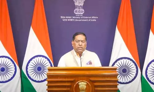 मेलबर्न में महात्मा गांधी की प्रतिमा से छेड़छाड़ की भारत ने की निंदा मेलबर्न में महात्मा गांधी की प्रतिमा से छेड़छाड़ की भारत ने की निंदा
