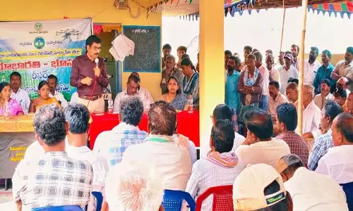 पुनः सर्वेक्षण से भूमि समस्याओं का स्थायी समाधान: RDO Srinivasulu पुनः सर्वेक्षण से भूमि समस्याओं का स्थायी समाधान: RDO Srinivasulu
