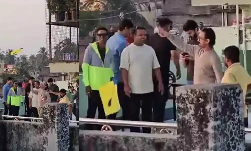 Btown Star आमिर खान पतंग उड़ाते हुए, वीडियो अब वायरल हो गया Btown Star आमिर खान पतंग उड़ाते हुए, वीडियो अब वायरल हो गया