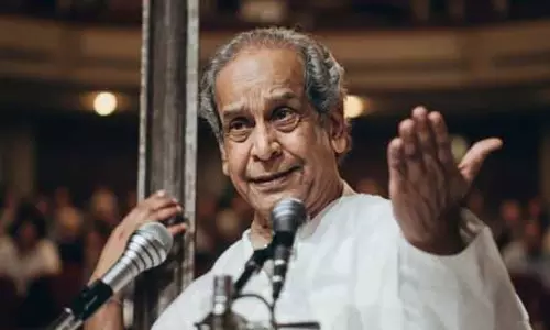 ग्रामोफोन की दुकान से भारत रत्न तक: पंडित भीमसेन जोशी का सुरों से भरा सफर ग्रामोफोन की दुकान से भारत रत्न तक: पंडित भीमसेन जोशी का सुरों से भरा सफर
