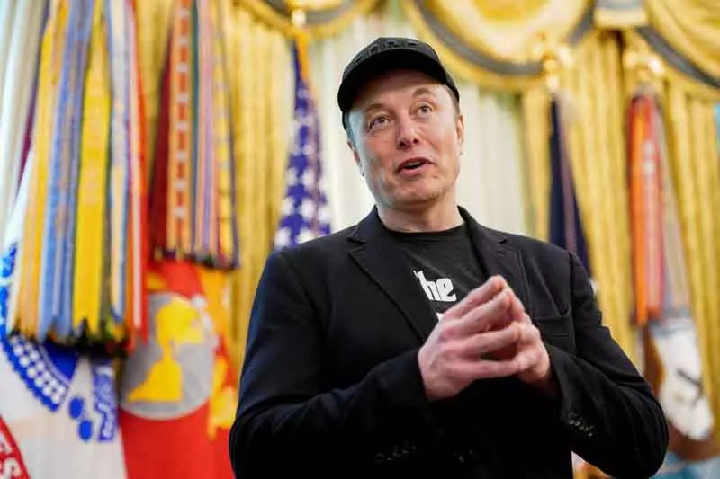 मस्क की AI और स्पेस महत्वाकांक्षाओं के बीच SpaceX ने xAI को खरीदा मस्क की AI और स्पेस महत्वाकांक्षाओं के बीच SpaceX ने xAI को खरीदा