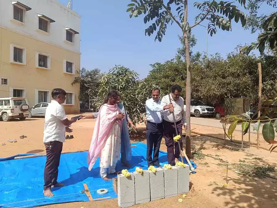 Devanahalli : जिला प्रशासन भवन परिसर में बारिश का पानी इकट्ठा करने की यूनिट Devanahalli : जिला प्रशासन भवन परिसर में बारिश का पानी इकट्ठा करने की यूनिट