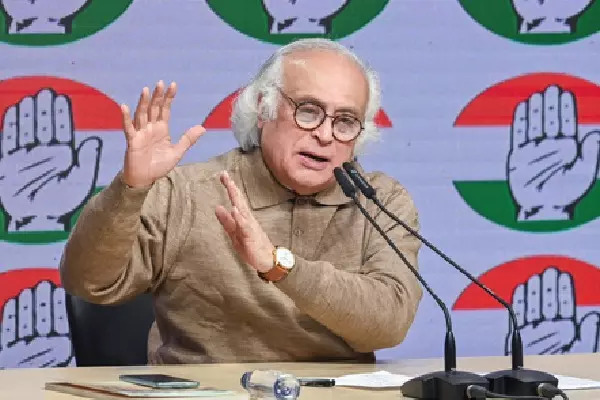 Indo-US व्यापार समझौता: कांग्रेस ने ट्रंप के नए दावों पर निशाना साधा Indo-US व्यापार समझौता: कांग्रेस ने ट्रंप के नए दावों पर निशाना साधा