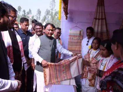 ओडिशा के CM ने रायगड़ा जिले में सुभद्रा शक्ति मेले का उद्घाटन किया ओडिशा के CM ने रायगड़ा जिले में सुभद्रा शक्ति मेले का उद्घाटन किया