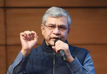 बुलेट ट्रेन प्रोजेक्ट में बड़ी उपलब्धि, पालघर में माउंटेन टनल-6 का ब्रेकथ्रू पूरा बुलेट ट्रेन प्रोजेक्ट में बड़ी उपलब्धि, पालघर में माउंटेन टनल-6 का ब्रेकथ्रू पूरा