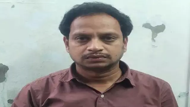 Crime Branch ने 6,16,37,084 रुपये की धोखाधड़ी के आरोप में आंध्र प्रदेश के एक व्यक्ति को गिरफ्तार किया Crime Branch ने 6,16,37,084 रुपये की धोखाधड़ी के आरोप में आंध्र प्रदेश के एक व्यक्ति को गिरफ्तार किया