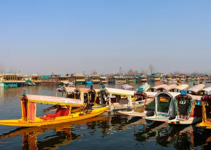 J&K में मौसम में सुधार, ऊपरी इलाकों में बर्फबारी की संभावना J&K में मौसम में सुधार, ऊपरी इलाकों में बर्फबारी की संभावना