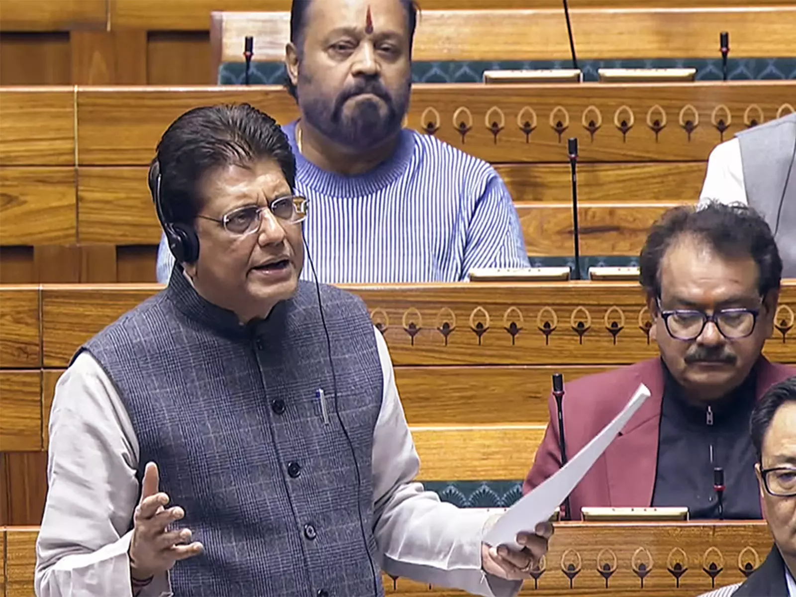 Union Minister पीयूष गोयल भारत-अमेरिका व्यापार समझौते पर संसद को संबोधित करेंगे Union Minister पीयूष गोयल भारत-अमेरिका व्यापार समझौते पर संसद को संबोधित करेंगे