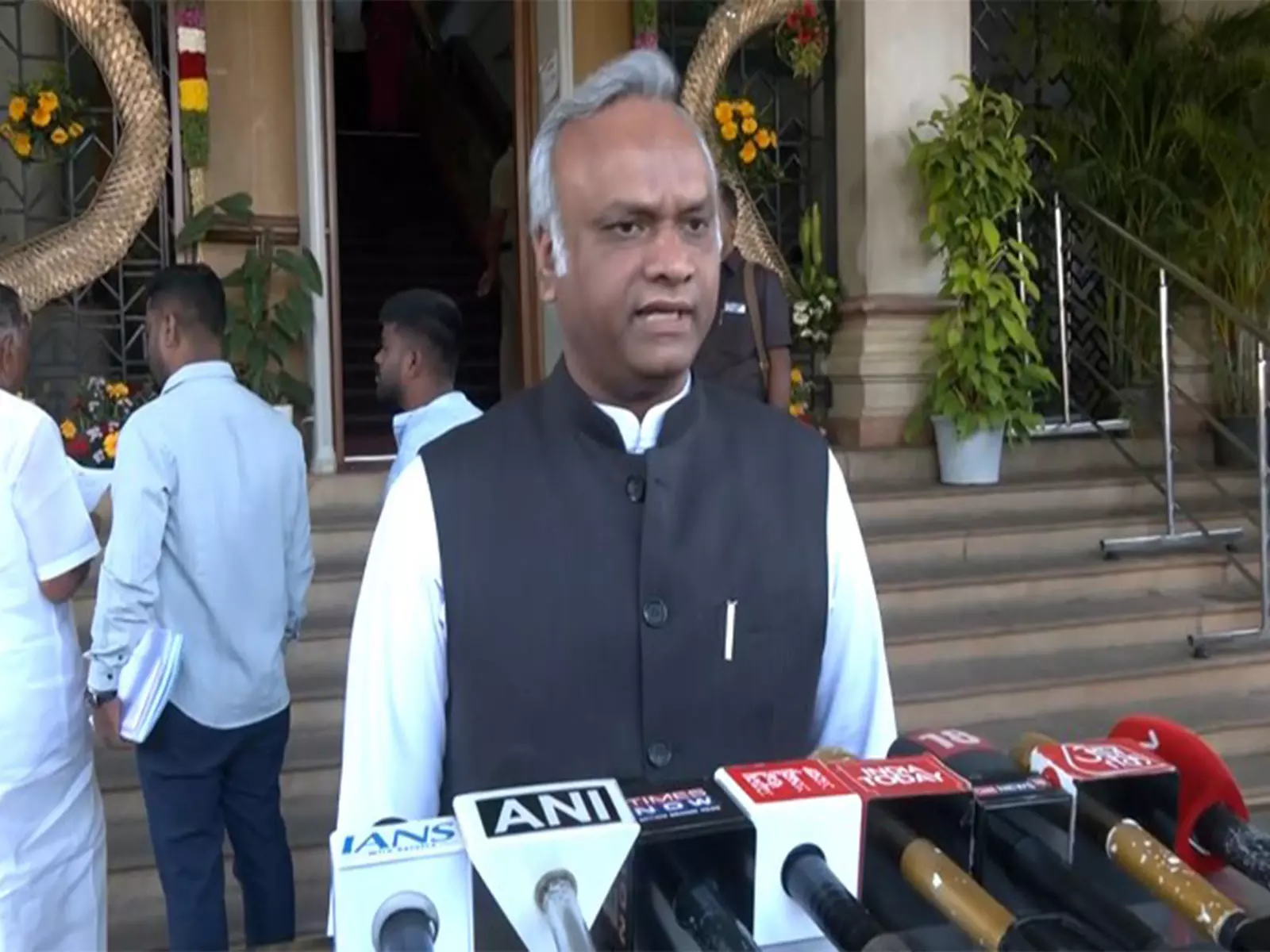 GST बचाओ उत्सव के अलावा कुछ नहीं: भारत-अमेरिका व्यापार समझौते पर कर्नाटक के मंत्री GST बचाओ उत्सव के अलावा कुछ नहीं: भारत-अमेरिका व्यापार समझौते पर कर्नाटक के मंत्री
