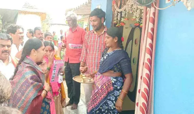 विधायक सुनिता लक्ष्मा रेड्डी ने नरसपुर नगर पालिका में BRS उम्मीदवारों के लिए प्रचार किया विधायक सुनिता लक्ष्मा रेड्डी ने नरसपुर नगर पालिका में BRS उम्मीदवारों के लिए प्रचार किया