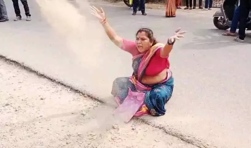 Telangana नगर पालिका चुनावों से पहले कांग्रेस में टिकट को लेकर घमासान मचा हुआ है Telangana नगर पालिका चुनावों से पहले कांग्रेस में टिकट को लेकर घमासान मचा हुआ है