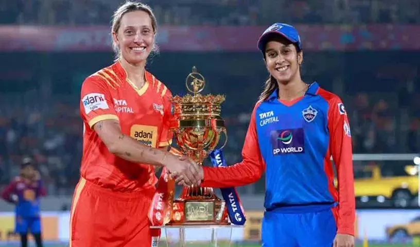 दिल्ली ने Eliminator Match में बॉलिंग चुनी दिल्ली ने Eliminator Match में बॉलिंग चुनी
