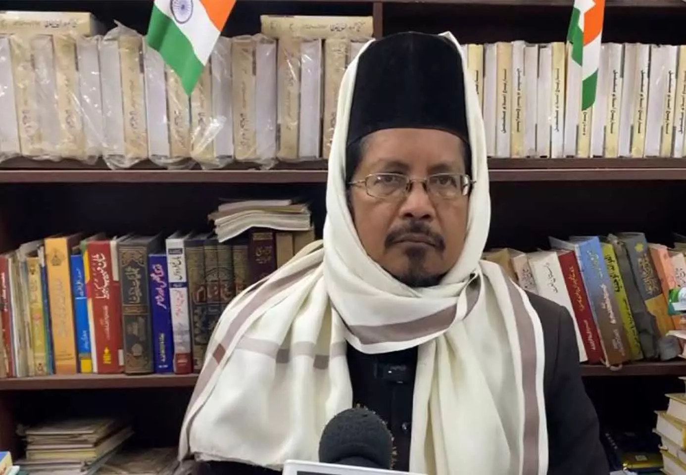 अखिल भारतीय मुस्लिम जमात के प्रमुख ने Cow को राष्ट्रीय पशु घोषित करने की मांग की अखिल भारतीय मुस्लिम जमात के प्रमुख ने Cow को राष्ट्रीय पशु घोषित करने की मांग की