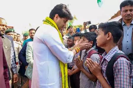 सिंधिया की त्वरित कार्रवाई की बदौलत युवाओं को वापस मिला खेल का मैदान सिंधिया की त्वरित कार्रवाई की बदौलत युवाओं को वापस मिला खेल का मैदान
