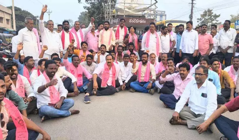 अनिवार्य नामांकन वापस लेना Congress के अत्याचार की पराकाष्ठा अनिवार्य नामांकन वापस लेना Congress के अत्याचार की पराकाष्ठा