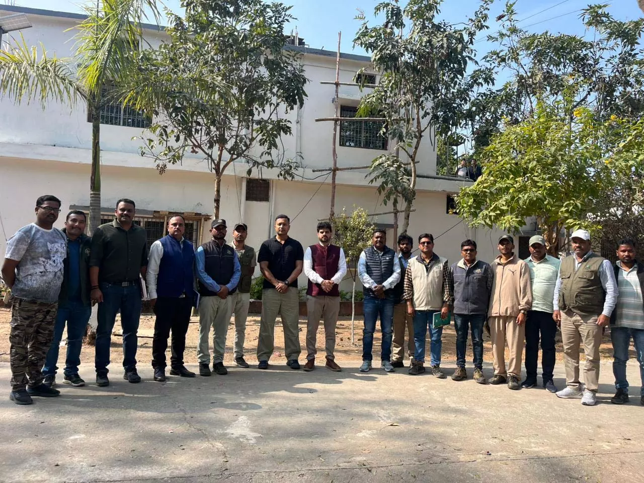 सीमावर्ती क्षेत्रों में अवैध वन्यजीव गतिविधियों पर मंथन अंर्त्तरवनमण्डलीय बैठक का आयोजन सीमावर्ती क्षेत्रों में अवैध वन्यजीव गतिविधियों पर मंथन अंर्त्तरवनमण्डलीय बैठक का आयोजन