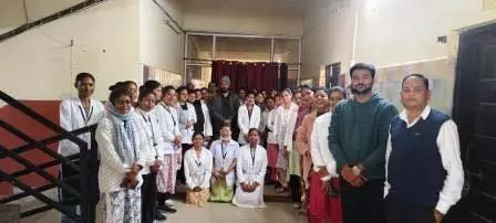 फाइलेरिया मुक्त समाज के लिए स्वास्थ्य कर्मियों ने कसी कमर, बिश्रामपुर में विशेष प्रशिक्षण शिविर आयोजित फाइलेरिया मुक्त समाज के लिए स्वास्थ्य कर्मियों ने कसी कमर, बिश्रामपुर में विशेष प्रशिक्षण शिविर आयोजित