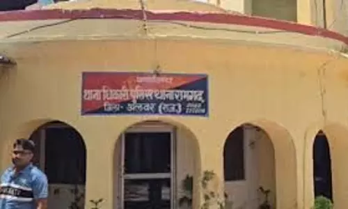 Rajasthan: 3 साल की मासूम के मुंह में फटी ‘टॉफी’,उड़ गया जबड़ा Rajasthan: 3 साल की मासूम के मुंह में फटी ‘टॉफी’,उड़ गया जबड़ा
