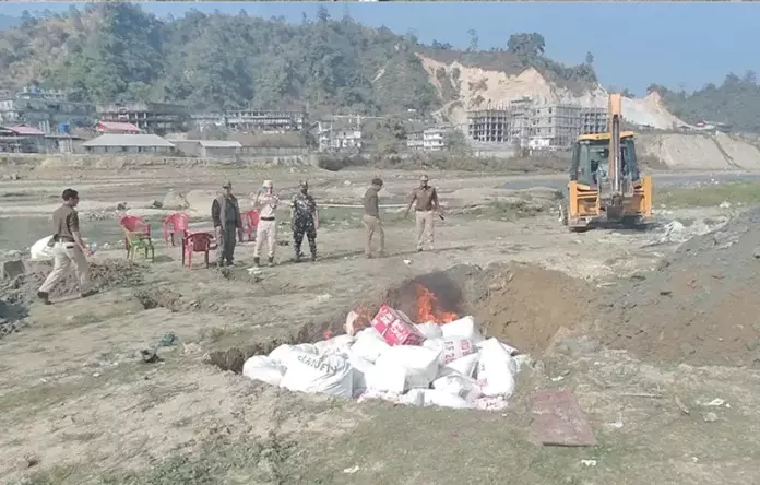 Arunachal: 700 किलोग्राम से ज़्यादा ज़ब्त नशीले पदार्थों का निपटान किया गया