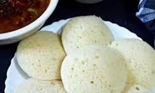 Sabudana Idli Recipe: ब्रेकफास्ट में बनाएं साबूदाना इडली Sabudana Idli Recipe: ब्रेकफास्ट में बनाएं साबूदाना इडली