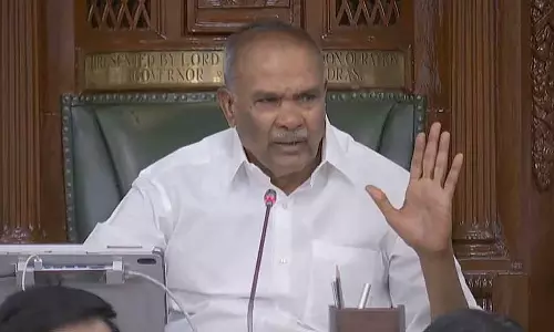 लोग जानते हैं कि केंद्र सरकार Tamil Nadu को धोखा दे रही है: विधानसभा स्पीकर लोग जानते हैं कि केंद्र सरकार Tamil Nadu को धोखा दे रही है: विधानसभा स्पीकर