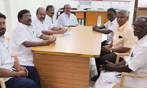 पुडुचेरी चुनाव गठबंधन: DMK ने कांग्रेस को छोड़कर दूसरी पार्टियों से बातचीत की