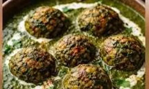 Palak Corn Kofta Recipe: मिनटों में बनाएं रेस्टोरेंट स्टाइल पालक कॉर्न कोफ्ता Palak Corn Kofta Recipe: मिनटों में बनाएं रेस्टोरेंट स्टाइल पालक कॉर्न कोफ्ता