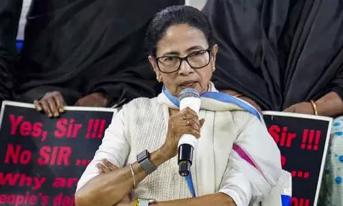 ममता बनर्जी ने SIR के खिलाफ विरोध जताने के लिए कविता का सहारा लिया