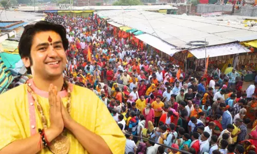 Chhatarpur: बागेश्वरधाम में ऐतिहासिक आयोजन, सीमा पार से भी सहभागिता Chhatarpur: बागेश्वरधाम में ऐतिहासिक आयोजन, सीमा पार से भी सहभागिता