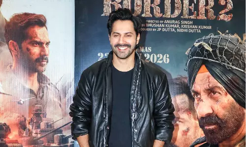 Varun Dhawan ने ‘बॉर्डर 2’ का BTS वीडियो शेयर किया Varun Dhawan ने ‘बॉर्डर 2’ का BTS वीडियो शेयर किया