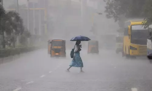 South TN और डेल्टा जिलों में हल्की बारिश का अनुमान; पश्चिमी हिस्सों में कोहरा रहेगा South TN और डेल्टा जिलों में हल्की बारिश का अनुमान; पश्चिमी हिस्सों में कोहरा रहेगा