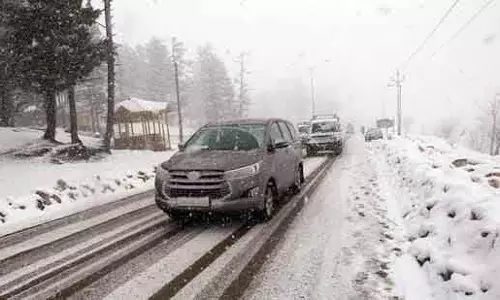 Jammu -Kashmir के ऊंचे इलाकों में बर्फबारी, मैदानी इलाकों में बारिश Jammu -Kashmir के ऊंचे इलाकों में बर्फबारी, मैदानी इलाकों में बारिश