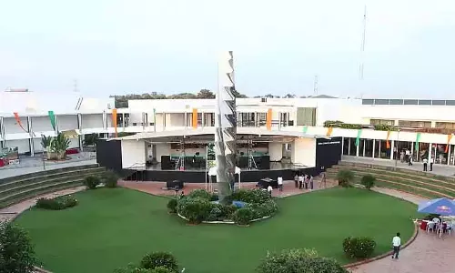 डीटी कैंपस, Great Lakes ने बिजनेस में AI के लिए सेंटर लॉन्च किया डीटी कैंपस, Great Lakes ने बिजनेस में AI के लिए सेंटर लॉन्च किया