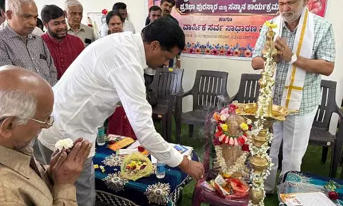 मजदूर वर्ग का जीवन युवा पीढ़ी के लिए एक आदर्श है: MLA मजदूर वर्ग का जीवन युवा पीढ़ी के लिए एक आदर्श है: MLA