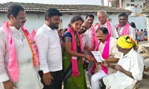 BRS के क्यामा मल्लेश को नगर पालिका चुनावों में जीत का भरोसा BRS के क्यामा मल्लेश को नगर पालिका चुनावों में जीत का भरोसा