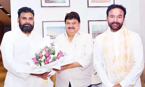 Andhra : किशन रेड्डी, रामचंद्र राव ने पवन कल्याण से मुलाकात की