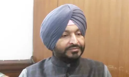 रवनीत बिट्टू ने राहुल गांधी की आलोचना की, कांग्रेस MP पर हाथापाई की कोशिश का आरोप लगाया