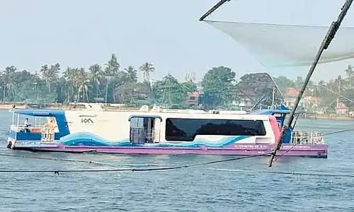 Kochi Model : तटीय इलाकों के लिए वॉटर मेट्रो लॉन्च करने की योजना Kochi Model : तटीय इलाकों के लिए वॉटर मेट्रो लॉन्च करने की योजना